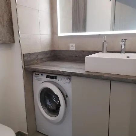Ofdl B T1 - Briotine Foyalais Apartment *